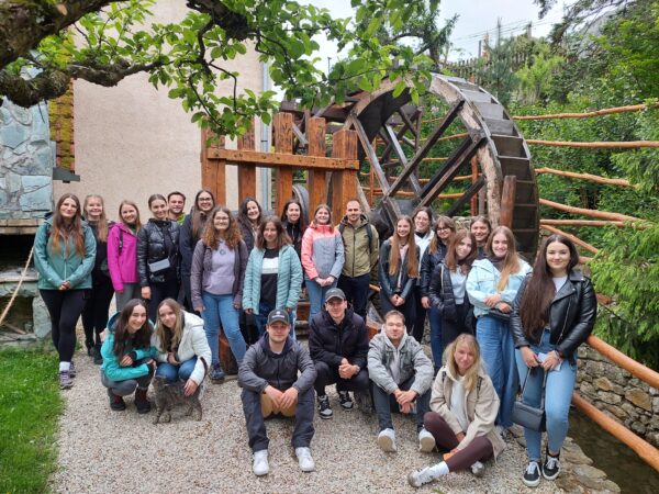 14 navsteva vodny mlyn kovacova pri roznave slovensky kras resize